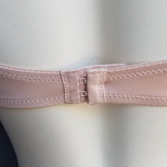 NWT Vince Camuto Pink Bra size 36C - Picture 5 of 10